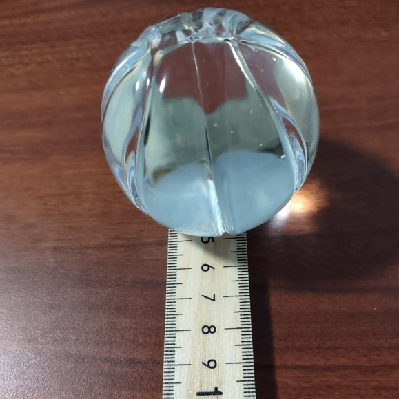 2" clear glass basketball paperweight - Picture 3 of 8